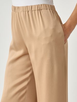 5. Damenhose Tiete aus satiniertem Stoff Gold