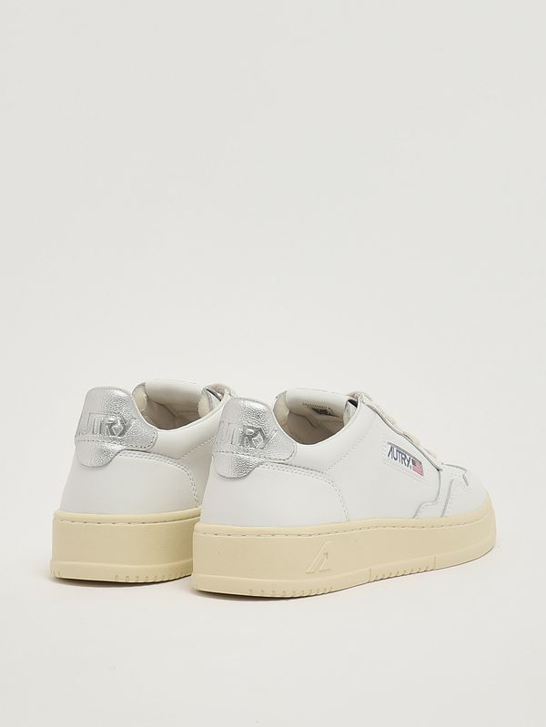 3. Damen-Sneakers Medalist aus Leder Weiß-Silber Autry aulwll05