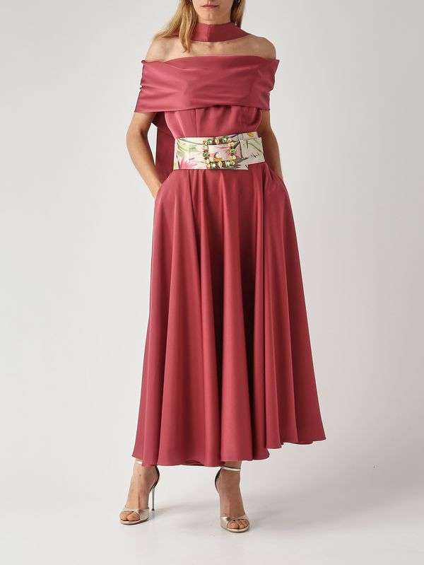 2. Robe pour femme en tissu effet satiné. Amarante Giada Curti gcr26a490