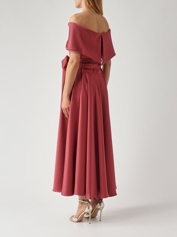 5. Robe pour femme en tissu effet satiné. Amarante Giada Curti gcr26a490