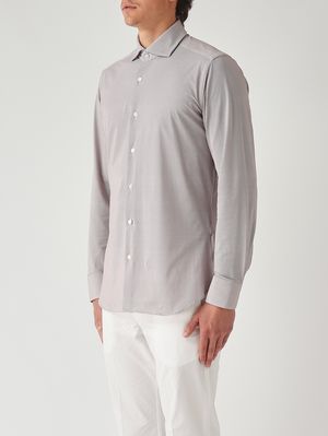 2. Camisa de hombre de tejido técnico elástico sin planchado. Blanco-Marrón