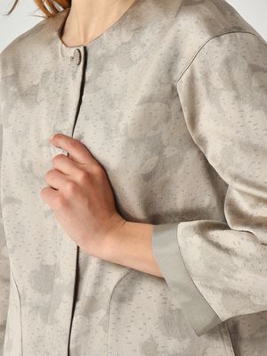6. Giacca donna in tessuto jacquard Greige