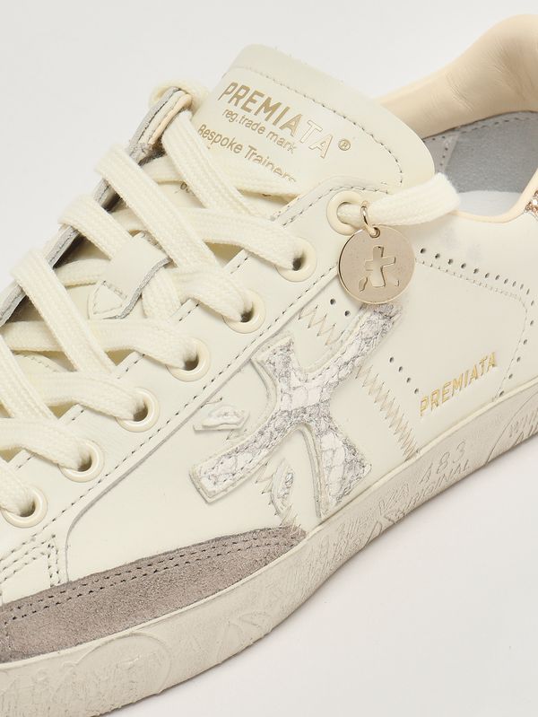 5. Sneakers donna Stevend 8059 in pelle Bianco-Oro Premiata stevend8059