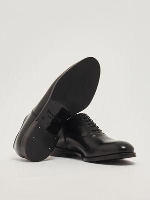 4. Stringata uomo Oxford in pelle spazzolara Nero