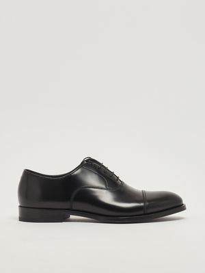 1. Stringata uomo Oxford in pelle spazzolata Nero