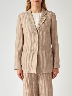 1. Blazer de mujer en tejido lurex. Arena