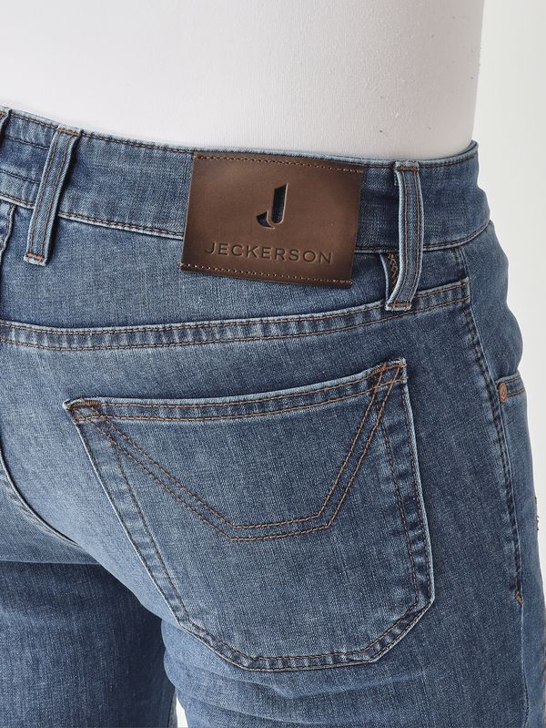 4. Jeans uomo James in misto cotone stretch Blu Medio Chiaro Jeckerson pe26juppa100james001