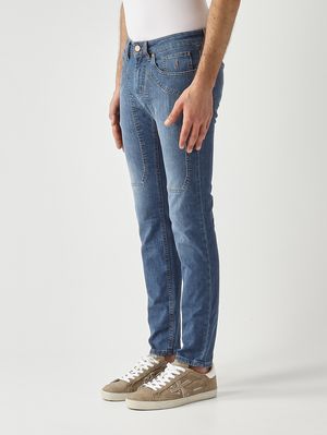 2. Jeans uomo James in misto cotone stretch Blu Medio Chiaro