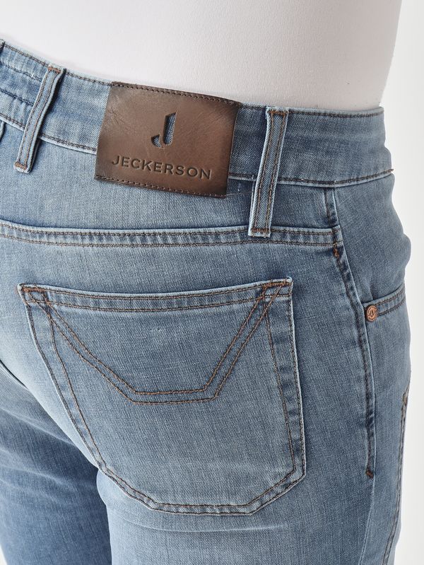 4. Jeans uomo James skinny-fit in denim cross 8,75 OZ Blu Bleach Basic Jeckerson pe26juppa100james001