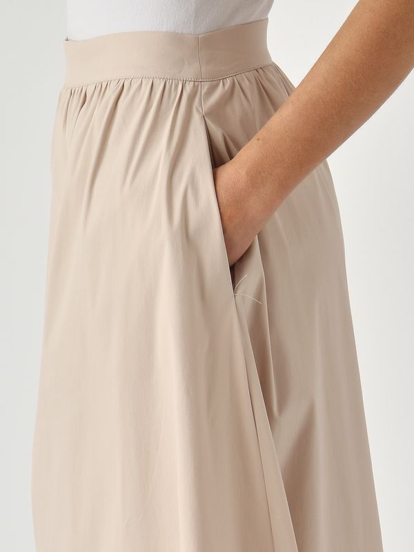 5. Jupe femme en tissu technique Sable-Blanc Gran Sasso 7427954329