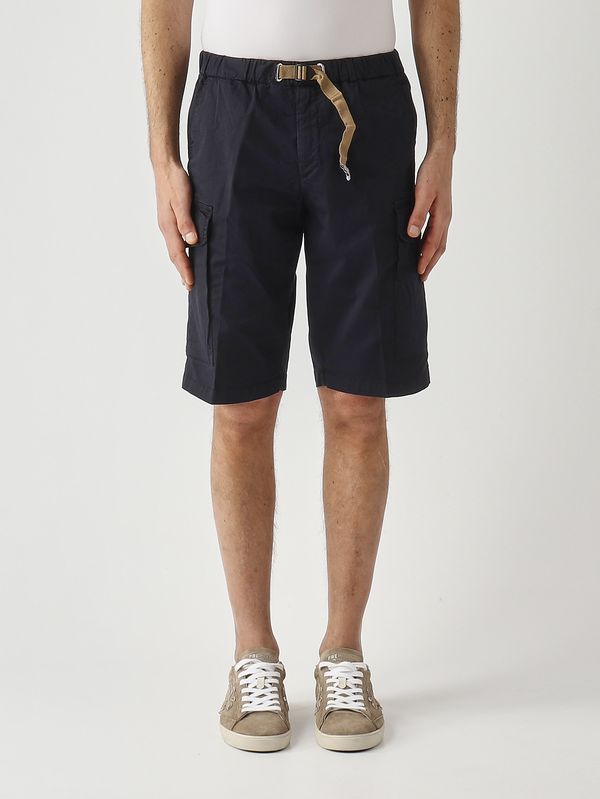Bermuda para hombre SU50 Kurt en sarga de algodón elástico. Azul marino White sand