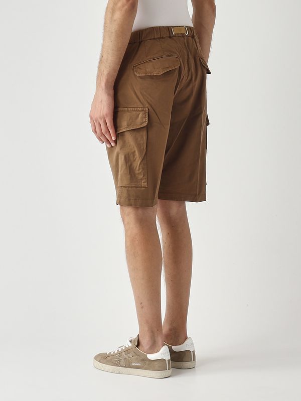 3. Bermuda para hombre SU50 Kurt en sarga de algodón elástico. Tabaco White sand 26su5083