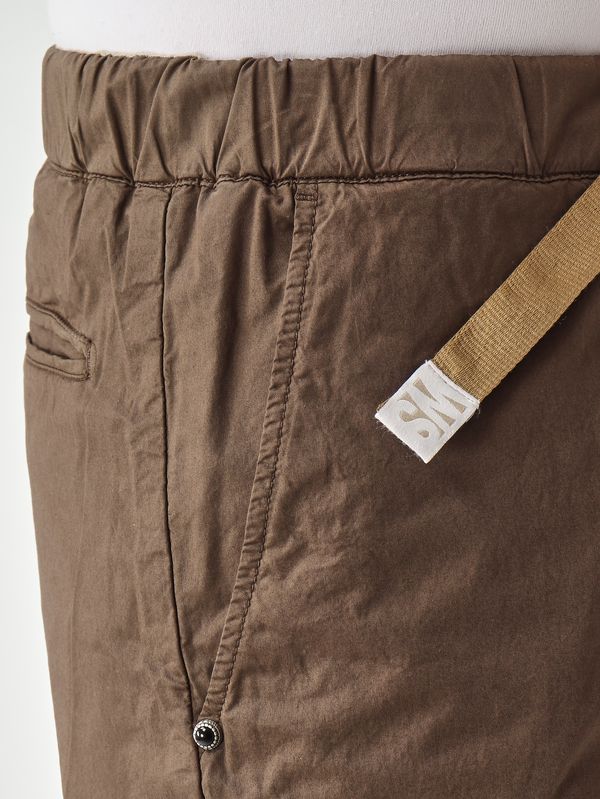 4. Herren-Bermuda SU51 Kevin aus Stretch-Baumwoll-Satin Moor memperhatikan White sand 26su5117