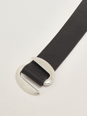 3. Cinturón de hombre de ante Negro