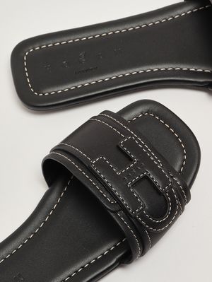 4. Women's H685 leather sandal Black