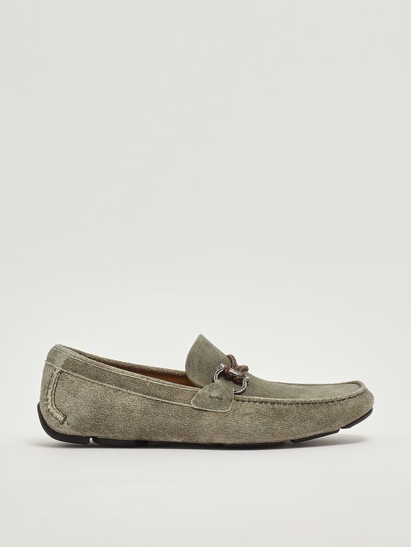 1. Mocassins pour homme Driver Front 4 en daim Gris-Vert Ferragamo 02b796789635