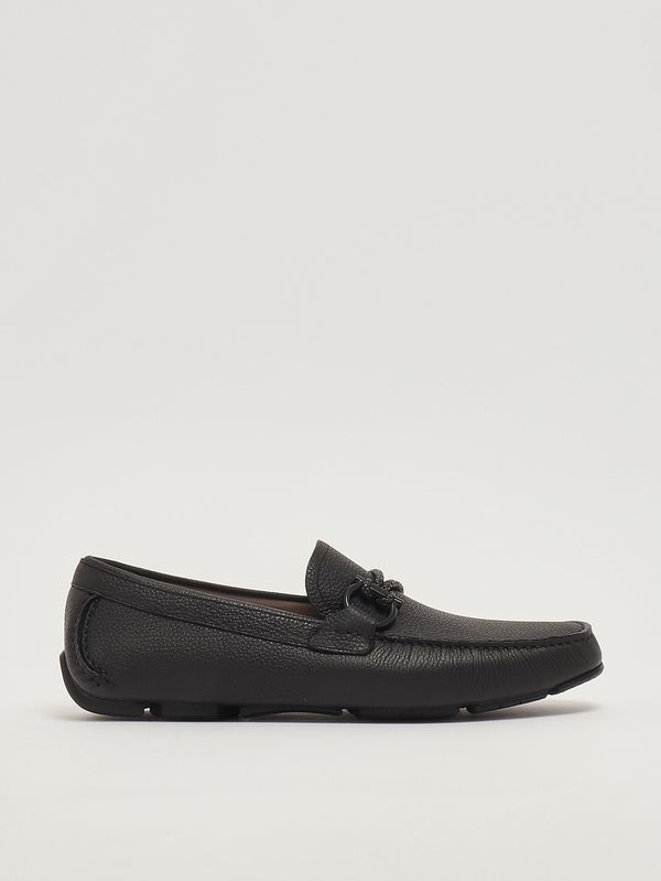 1. Men's Driver Front 4 loafers in grained leather Black Ferragamo 02b796713330