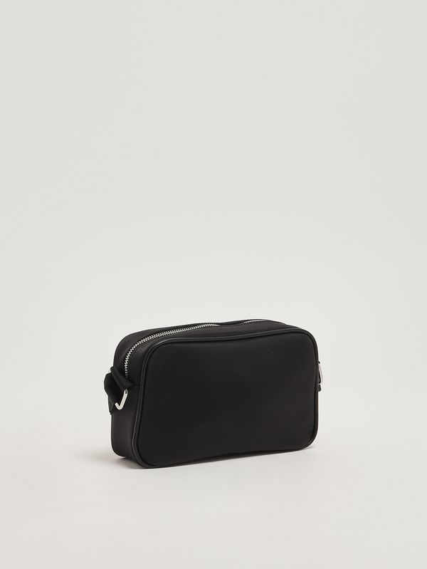 2. Sac en nylon pour fille Noir et rouge GCDS gckb101