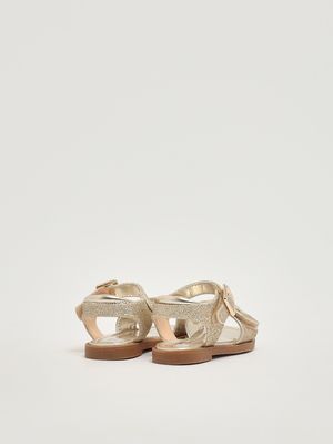 3. Sandalia de niña de imitación piel Oro