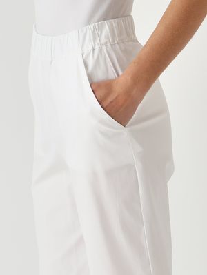 5. Pantalón de mujer de mezcla de algodón elástico. Blanco