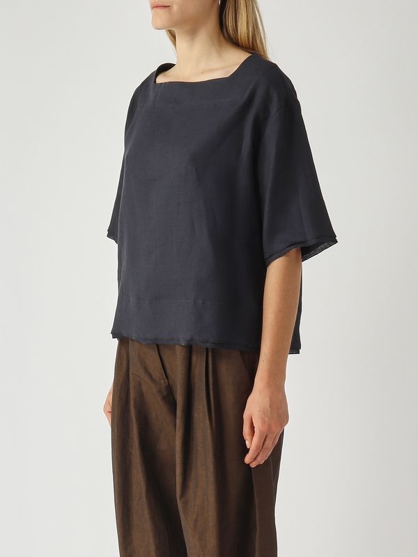 3. Women's linen blouse Navy Blue Gran Sasso 6123850000