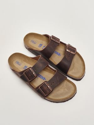 2. Sandalo Arizona Soft Foot Bed in pelle oliata Testa Di Moro
