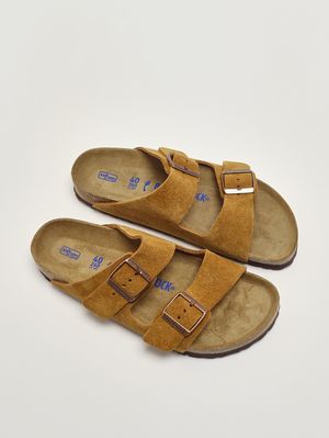 2. Sandale Arizona Soft Footbed en daim Tabac