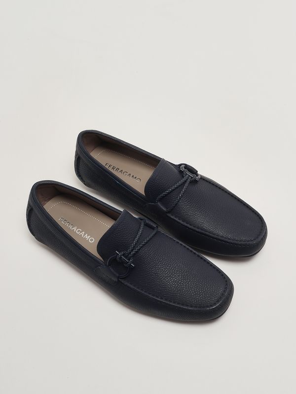2. Men's Driver Front 4 loafers in grained leather Blue Marine Ferragamo 02b796732481