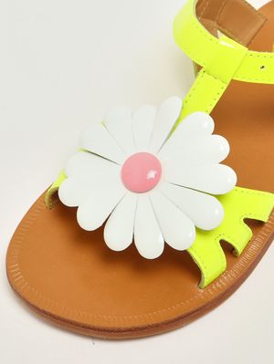 5. Mädchen-Sandalen aus Leder Limette