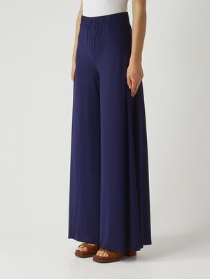 3. Pantalón de mujer en punto suave. Azul marino