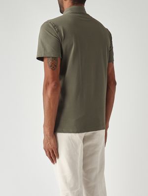 4. Herren-Poloshirt aus technischem Seersucker-Gewebe Militärisch