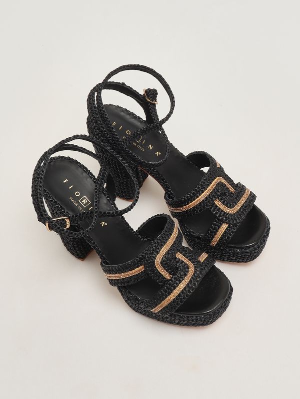 2. Sandalia de mujer de rafia Negro Fiorina 152j791s
