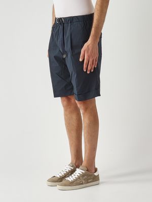 2. Bermuda uomo in misto cotone stretch Blu