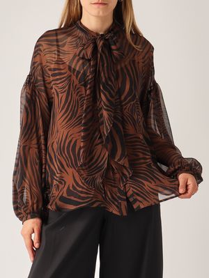 5. Camisa de mujer Ballata de seda Cuero