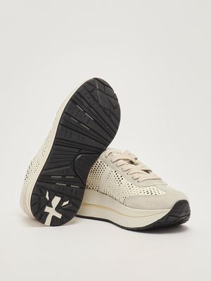 4. Bethcoin 8171 women's leather sneakers Ice