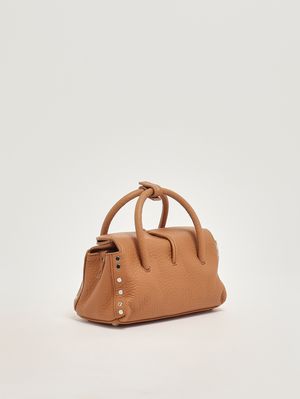 2. Borsa donna Dotta Centauro Baby in pelle martellata Amaretto