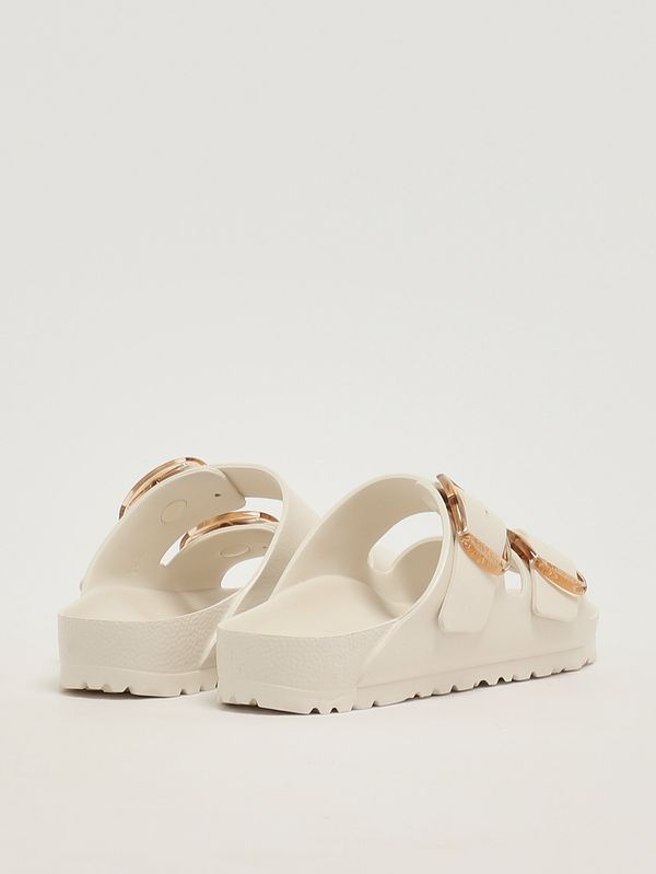 3. Sandalia Arizona Big Buckle para mujer en goma EVA Blanco sucio Birkenstock 1029651