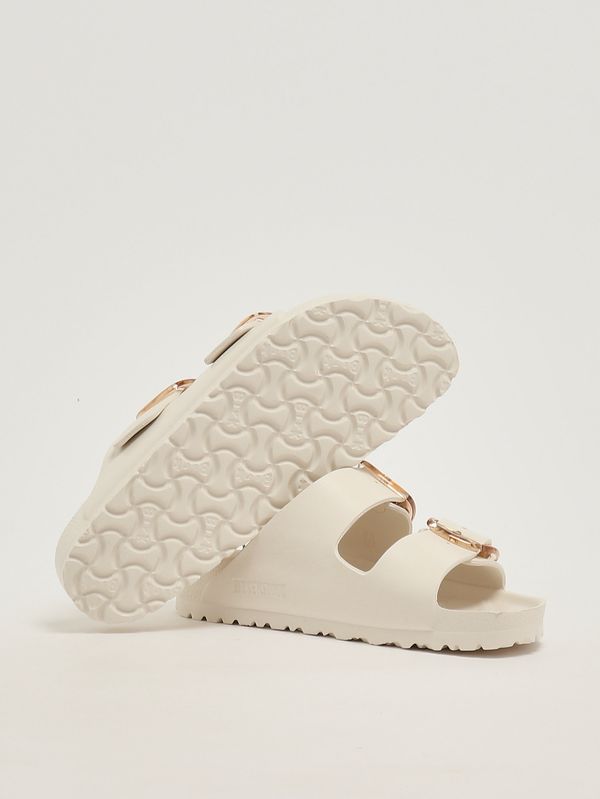 4. Sandalia Arizona Big Buckle para mujer en goma EVA Blanco sucio Birkenstock 1029651