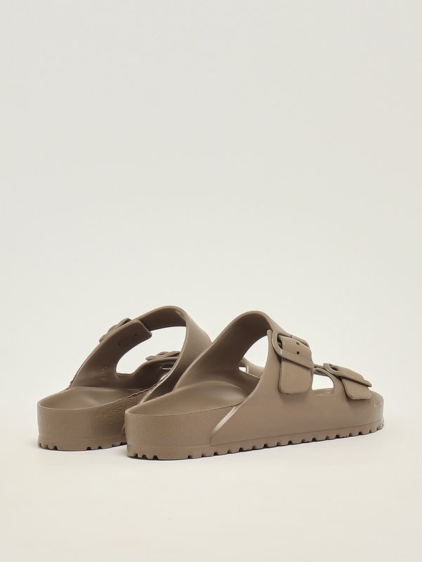3. Sandalia Arizona para hombre en goma EVA Topo Birkenstock 1030447