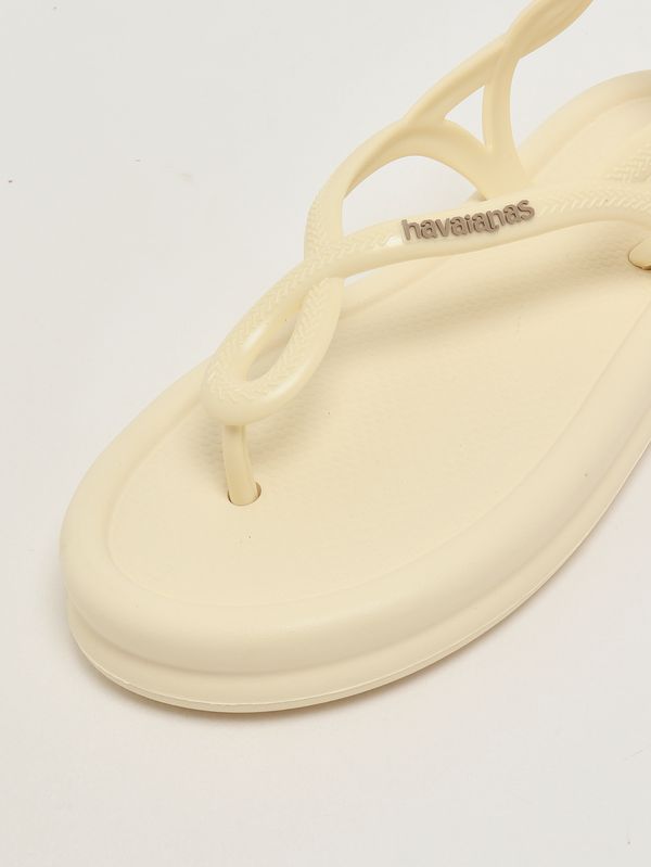 5. Sandalia de mujer Luna Puffed Up de goma Mantequilla Havaianas 4150264