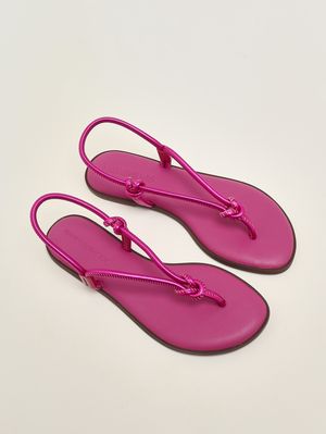 2. Sandalia de mujer Una Açaí de goma Fucsia