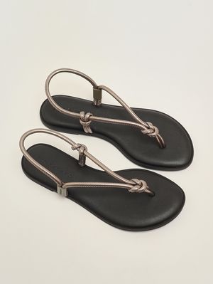 2. Sandalo donna Una Açaí in gomma Nero