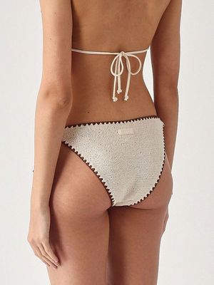 2. Braguita de bikini para mujer Virgo de tejido arrugado Marfil