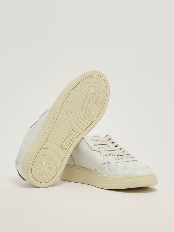 4. Sneakers uomo Medalist Low in pelle Bianco Autry aulmll15