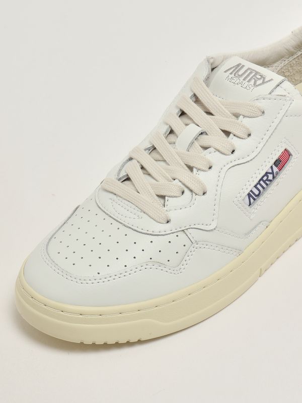5. Sneakers uomo Medalist Low in pelle Bianco Autry aulmll15