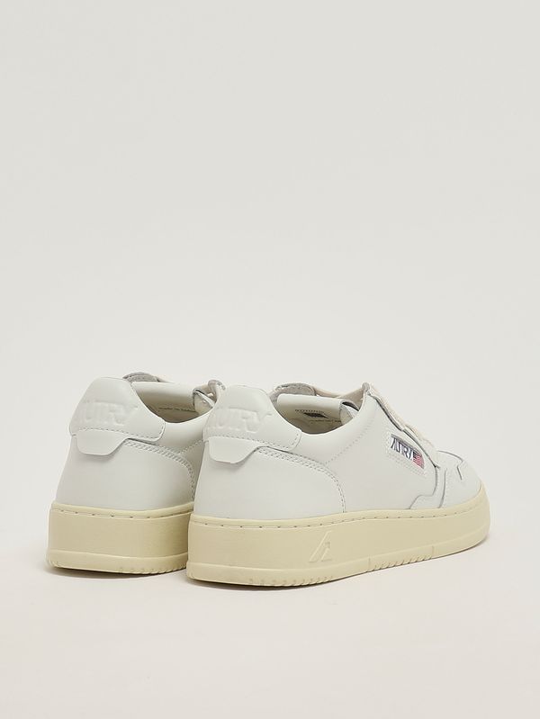 3. Sneakers uomo Medalist Low in pelle Bianco Autry aulmll15