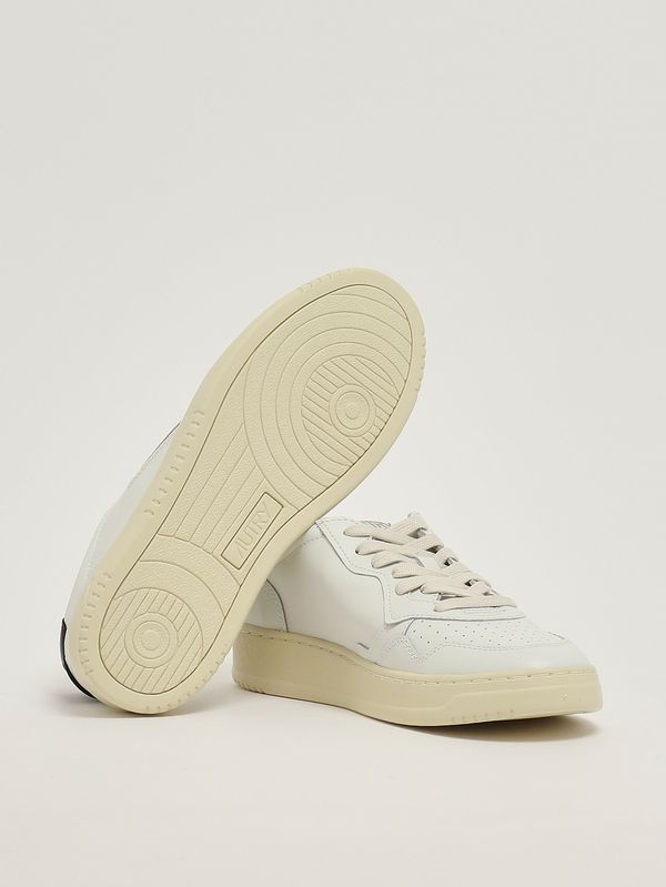 4. Sneakers donna Medalist Low in pelle Bianco-Nero Autry aulmll22