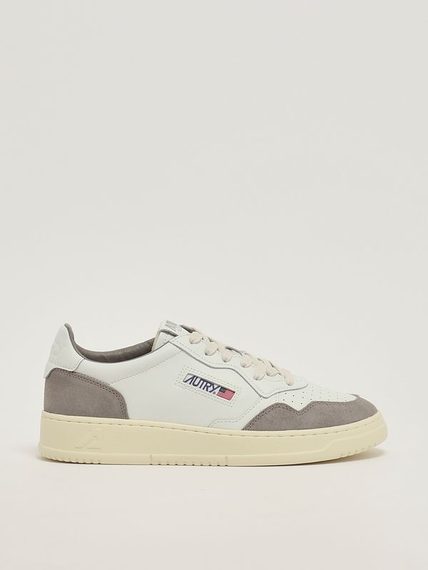 Sneakers uomo Medalist Low in pelle liscia e suede Bianco-Cemento Autry