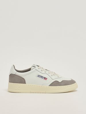 1. Sneakers uomo Medalist Low in pelle liscia e suede Bianco-Cemento