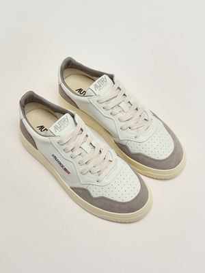 2. Sneakers uomo Medalist Low in pelle liscia e suede Bianco-Cemento